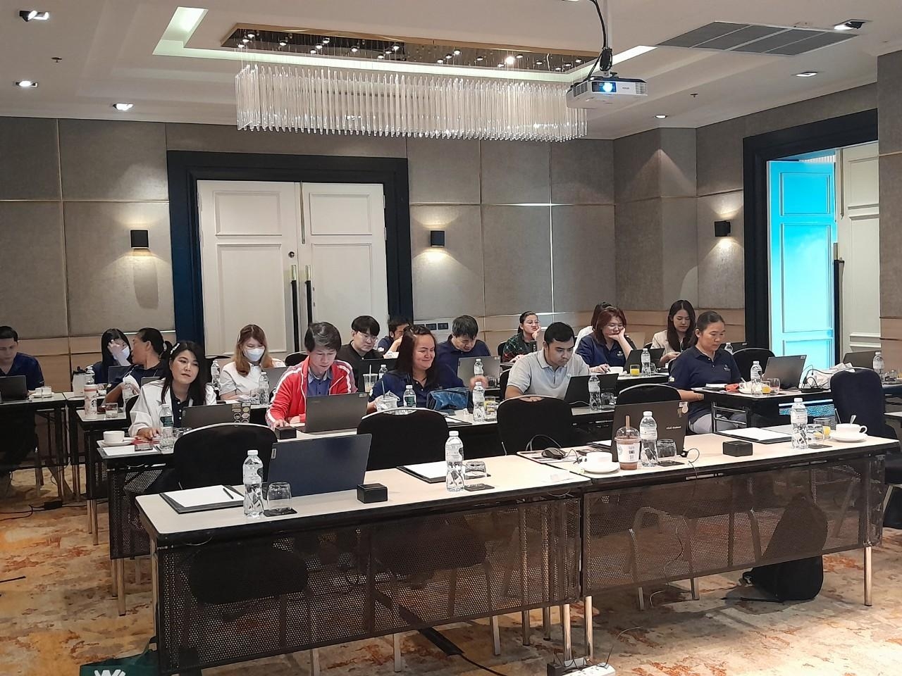 รูปภาพหลักที่เน้น